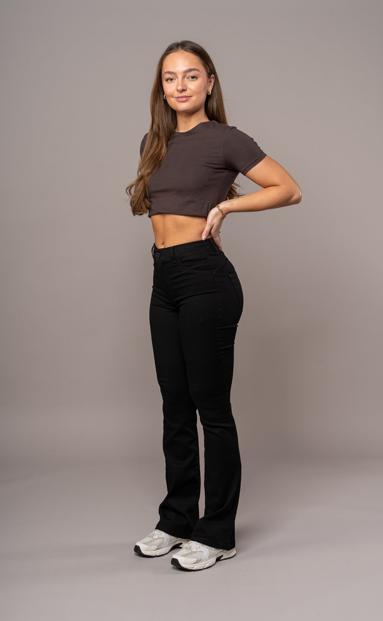 Womens Flared Mid Waisted Fitjeans - Black Flared Mid FITJEANS