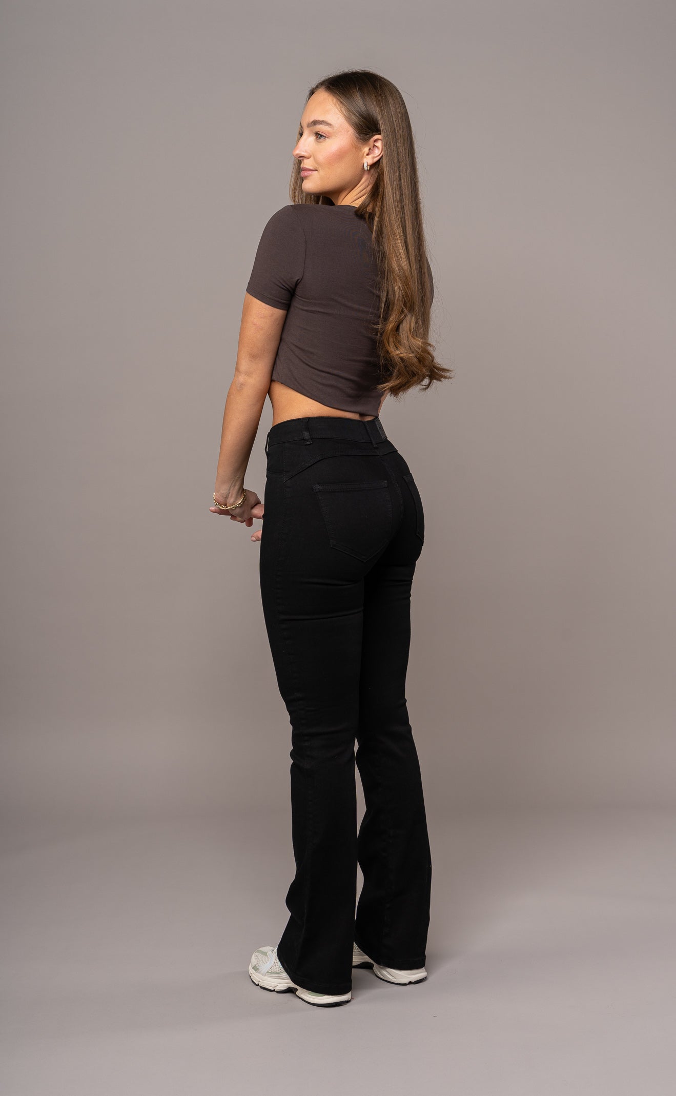 Womens Flared Mid Waisted Fitjeans - Black Flared Mid FITJEANS