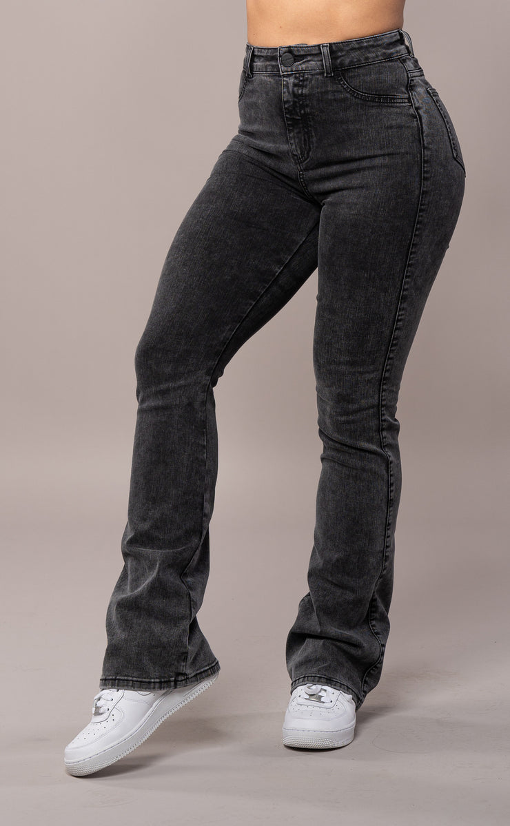 Womens Flared Fitjeans - Heavy Washed Black