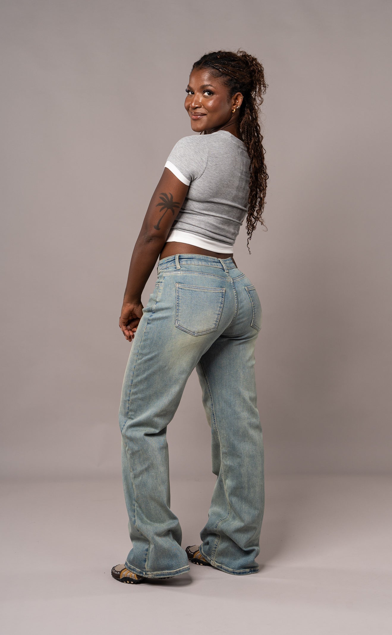 Womens Baggy Low Waisted Fitjeans - Distorted Blue Baggy Low Waisted FITJEANS
