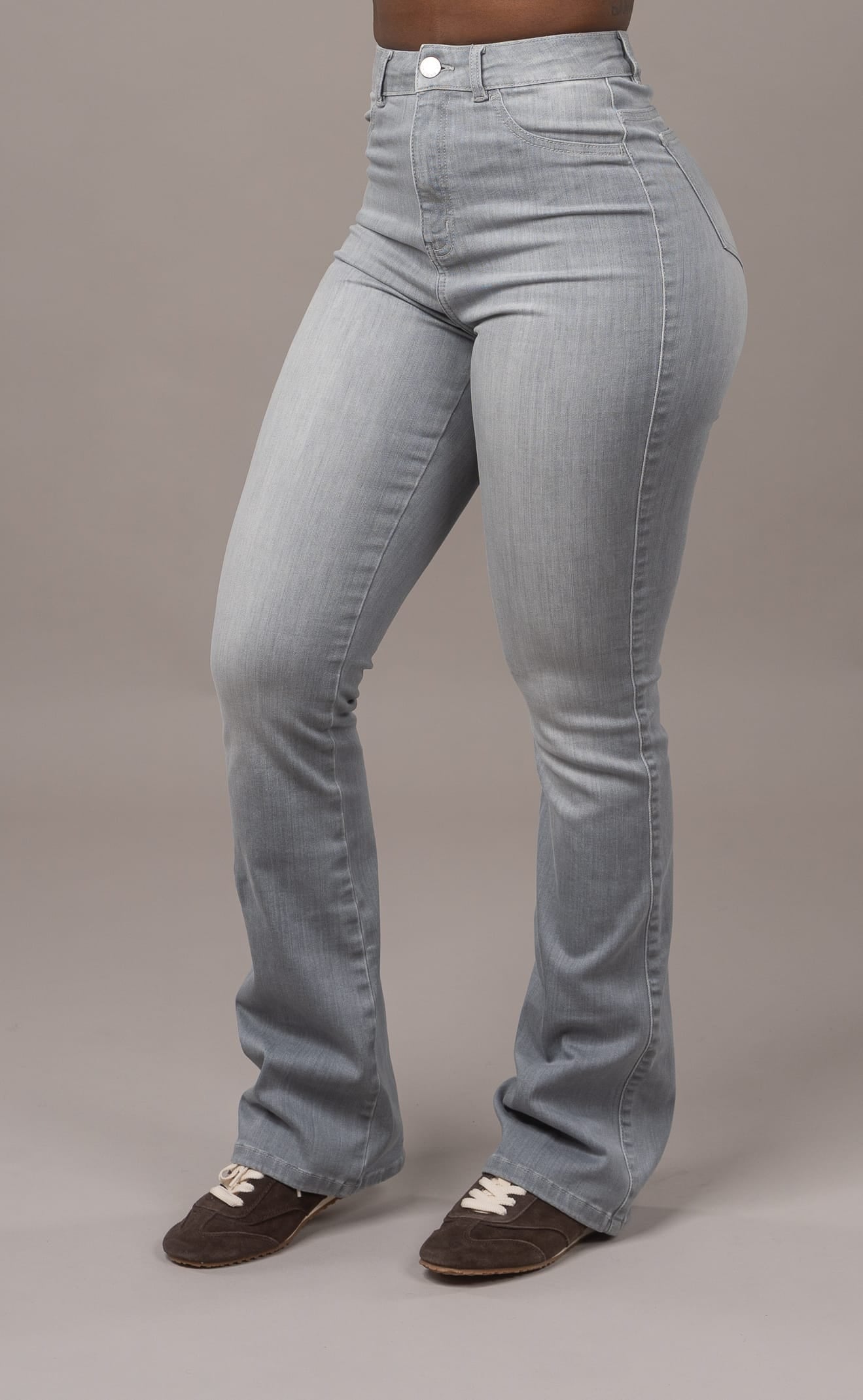 Womens Flared Fitjeans - Light Grey Flared FITJEANS