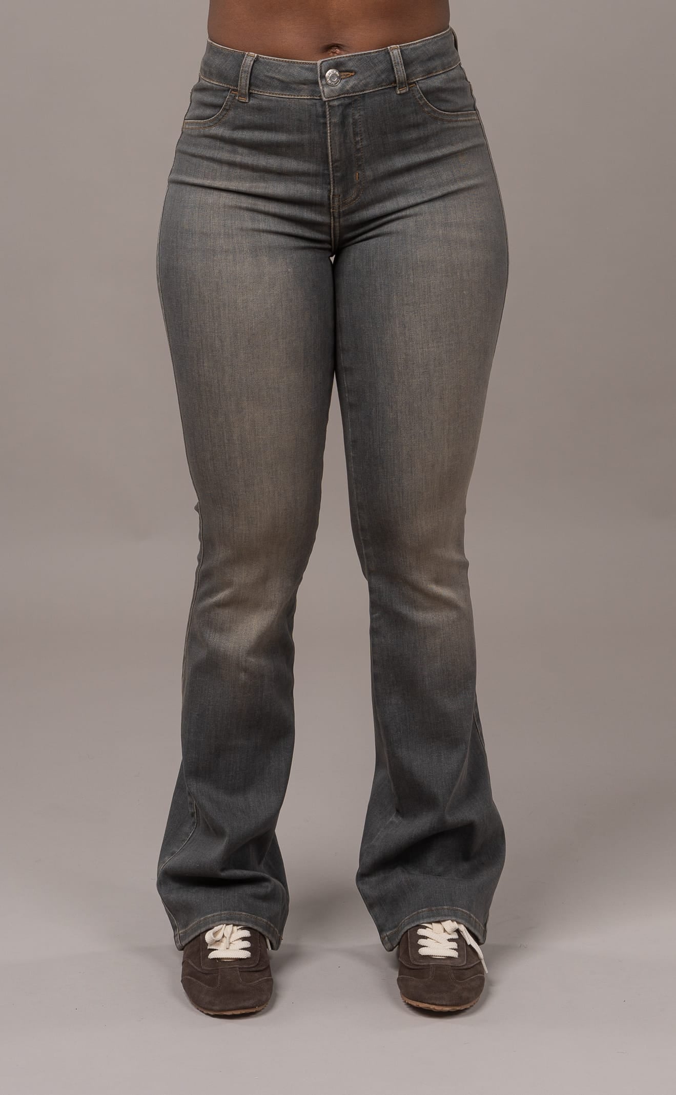 Womens Flared Mid Waisted Fitjeans - Warm Grey Flared Mid FITJEANS