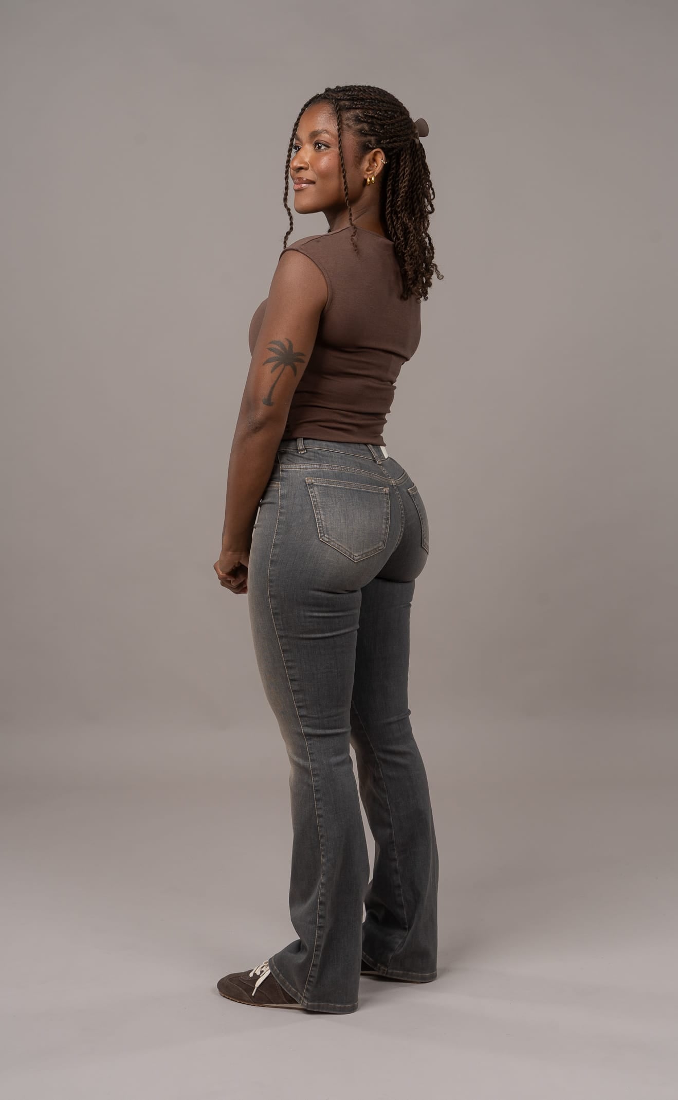 Womens Flared Mid Waisted Fitjeans - Warm Grey Flared Mid FITJEANS