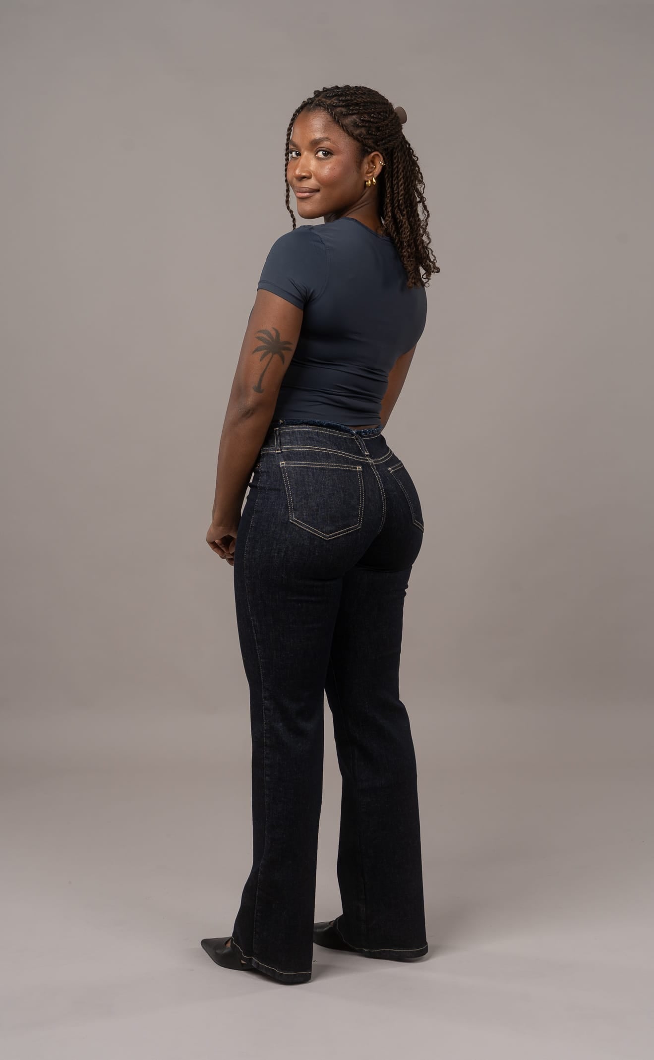 Raw Waist Flared Fitjeans - Dark Blue Raw Waist Flared FITJEANS