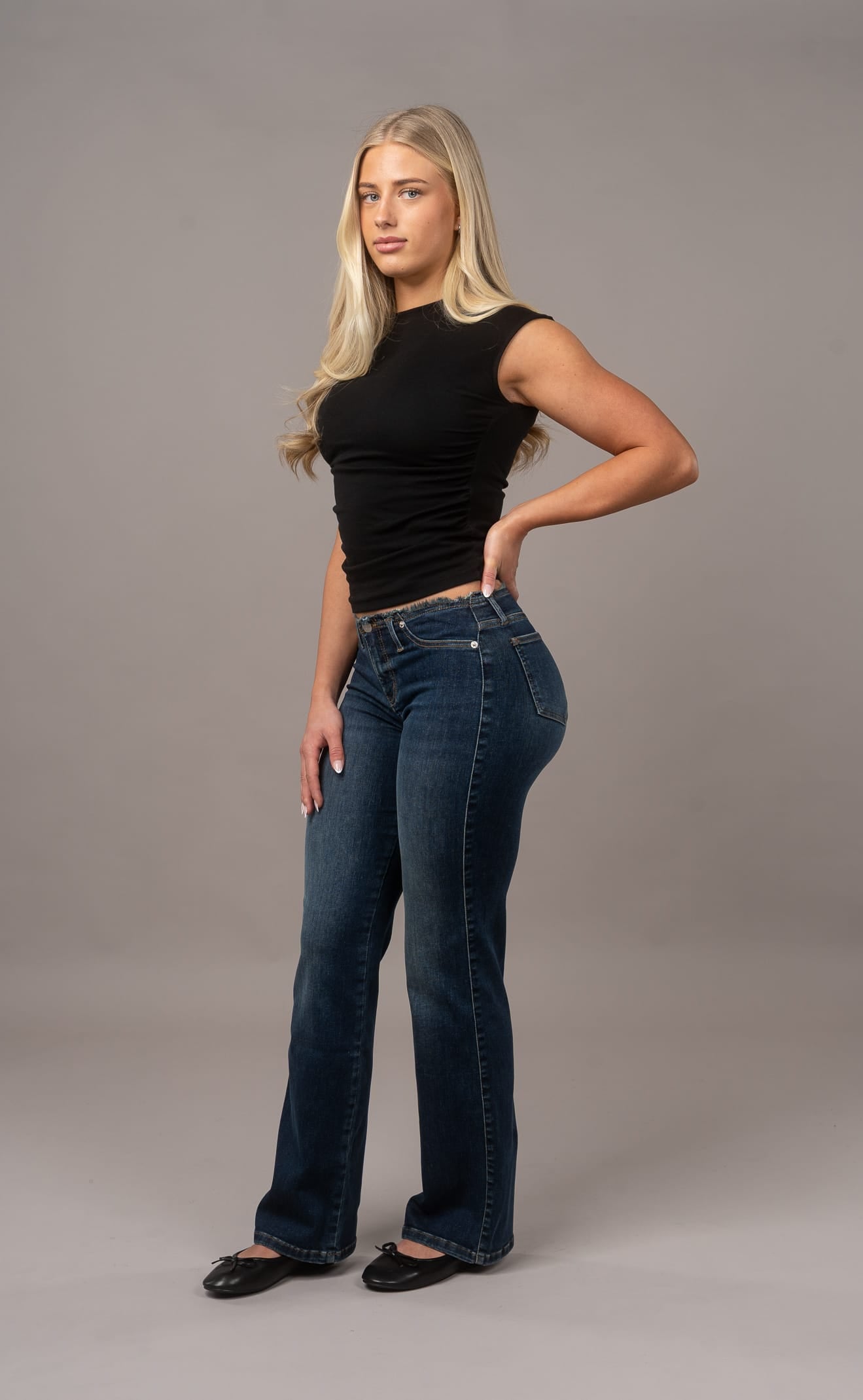 Raw Waist Flared Fitjeans - Deep Blue Raw Waist Flared FITJEANS
