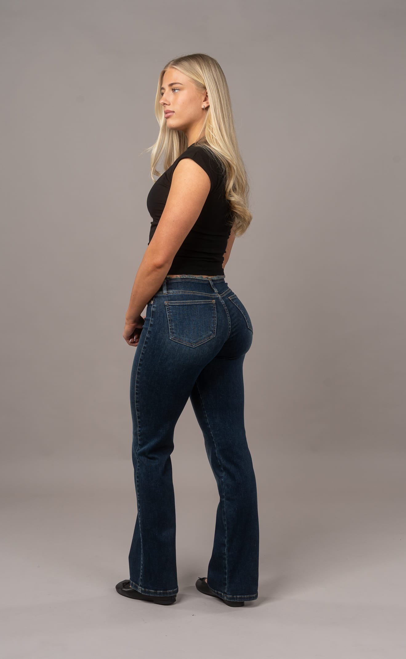 Raw Waist Flared Fitjeans - Deep Blue Raw Waist Flared FITJEANS