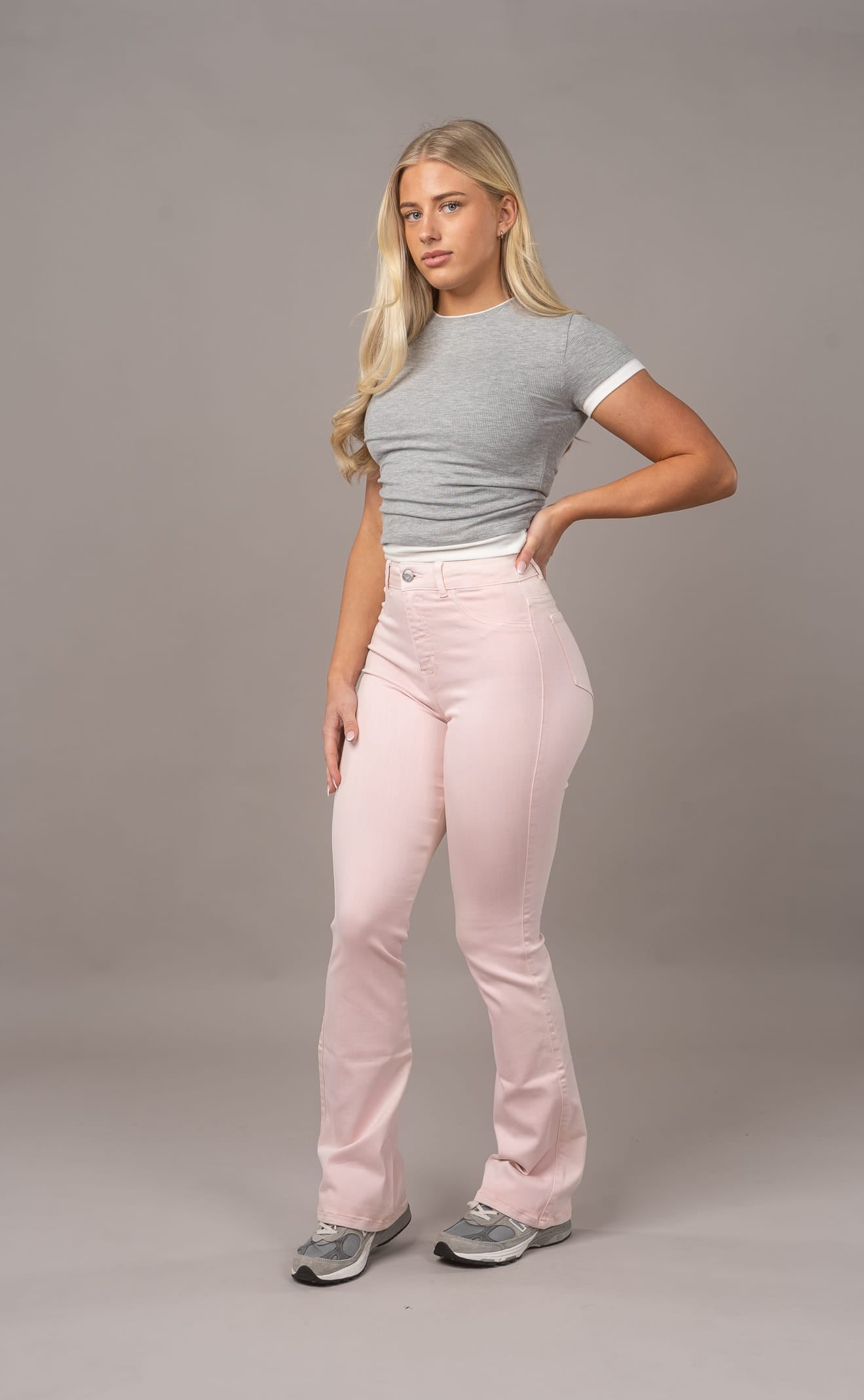 Womens Pastel Flared Fitjeans - Soft Pink Pastel Flared FITJEANS