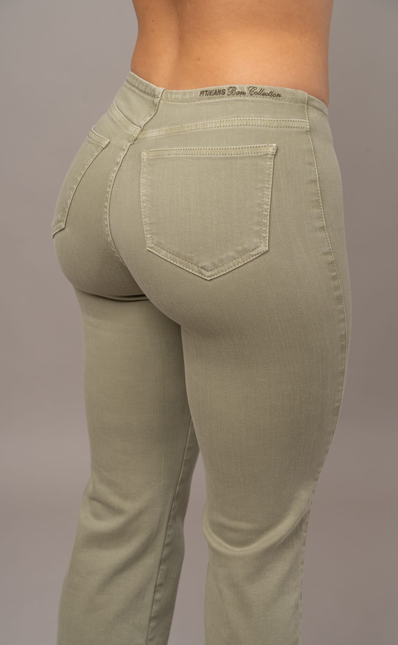 Bare Low Waisted Flared Fitjeans - Khaki Bare Low Waisted Flared FITJEANS