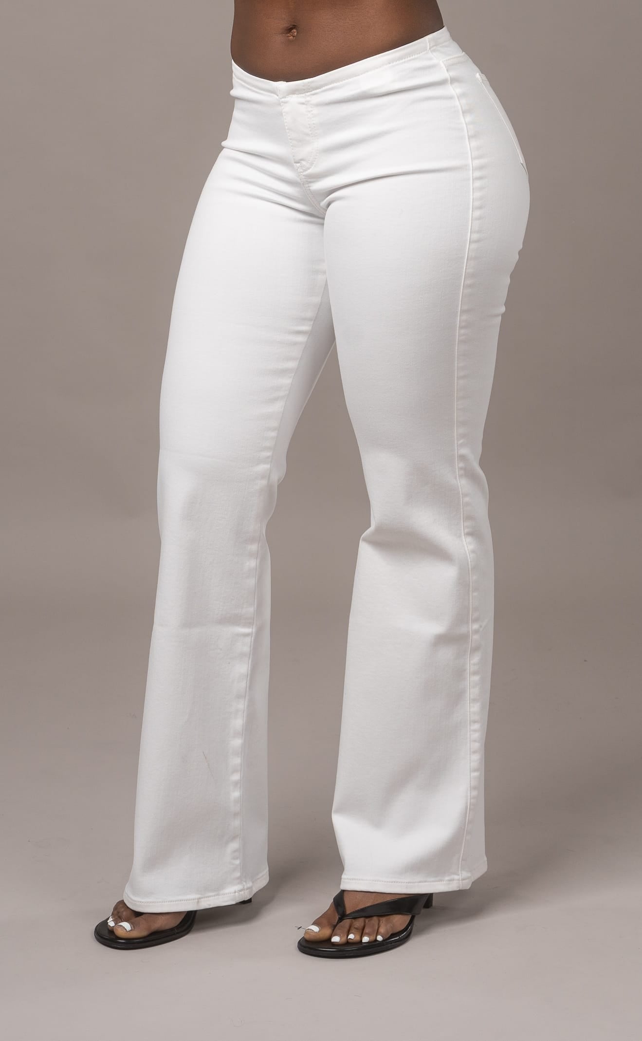 Bare Low Waisted Flared Fitjeans - White Bare Low Waisted Flared FITJEANS
