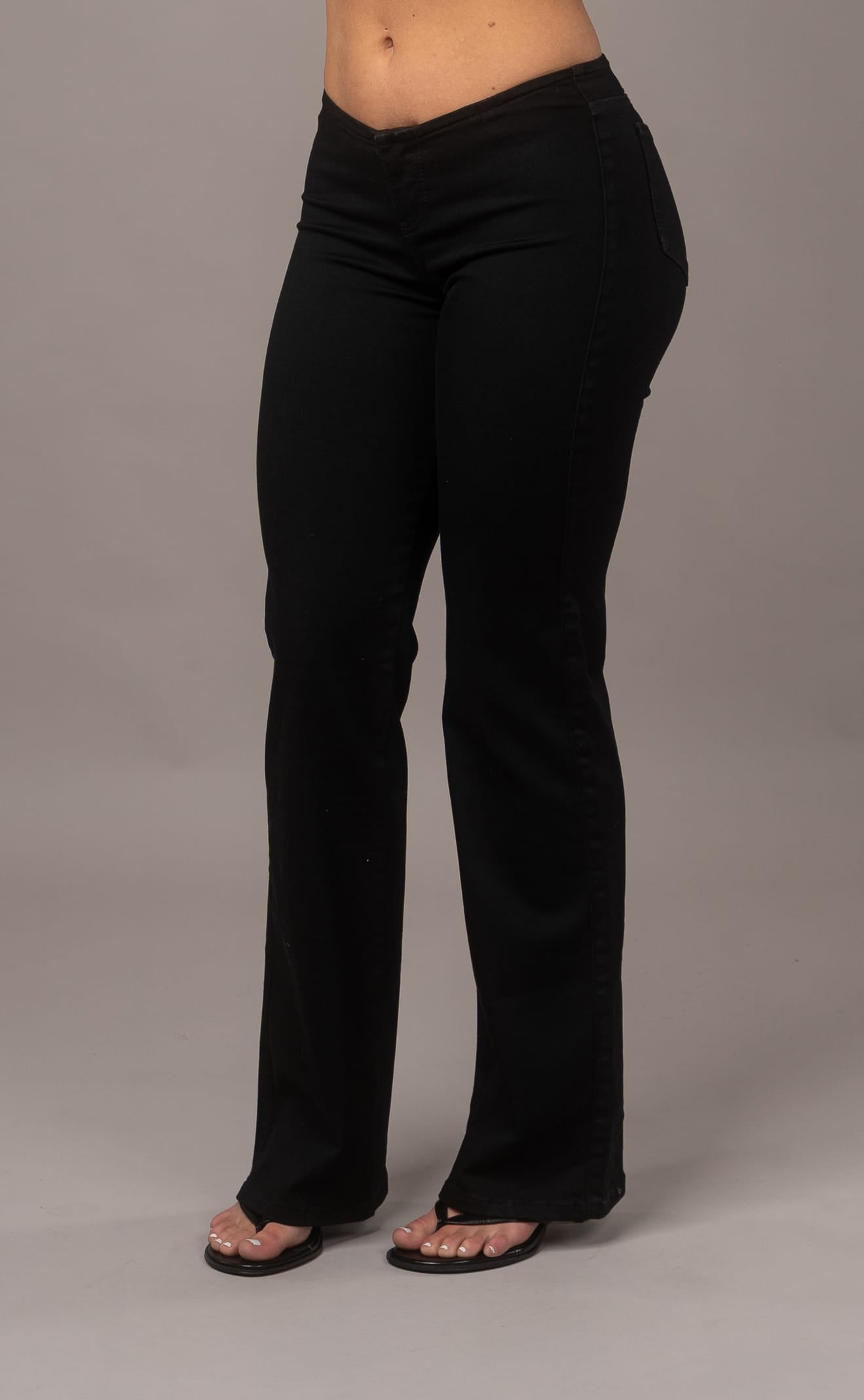 Bare Low Waisted Flared Fitjeans - Black Bare Low Waisted Flared FITJEANS