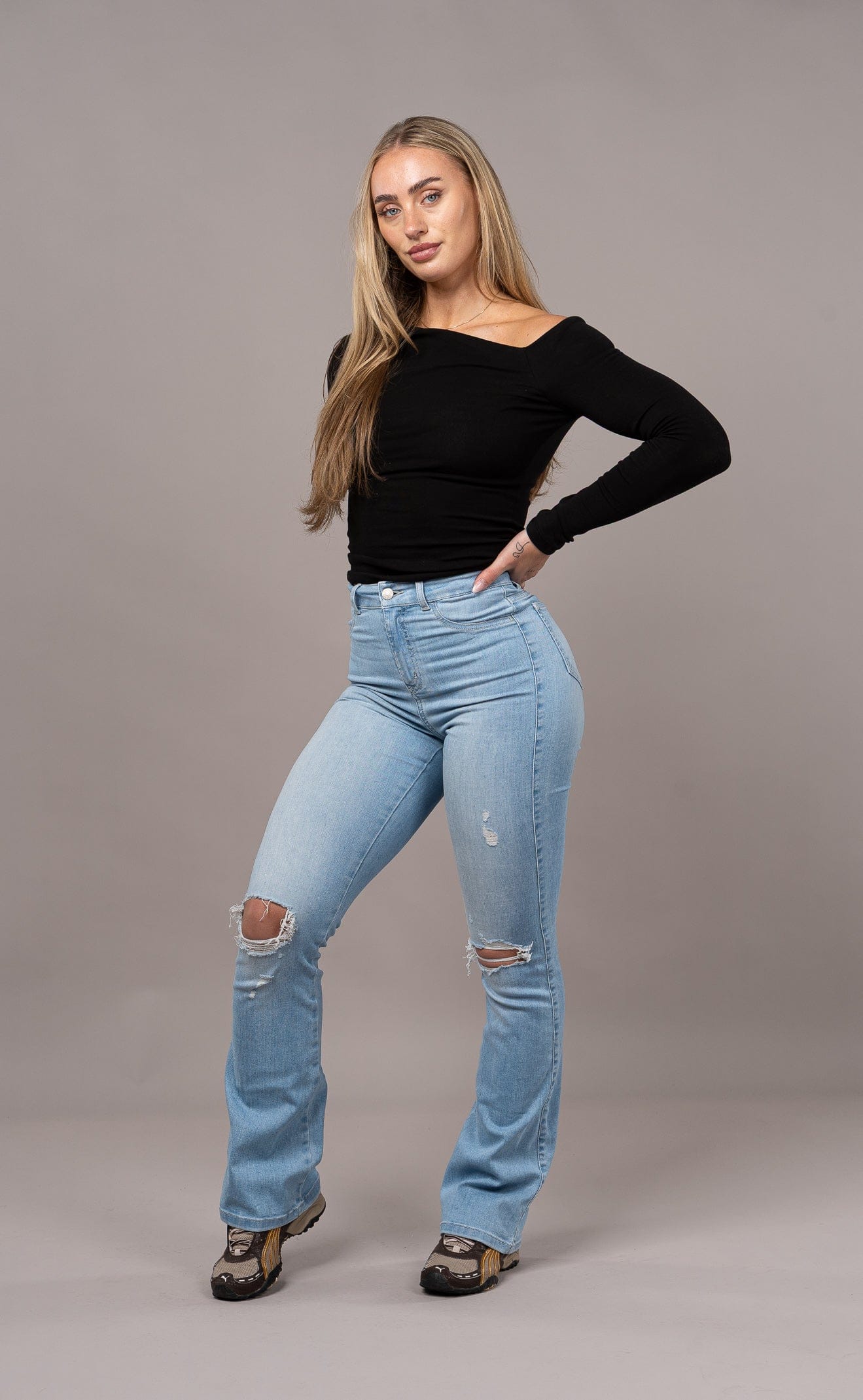 Womens Flared Ripped Fitjeans - Arctic Light Blue Flared FITJEANS