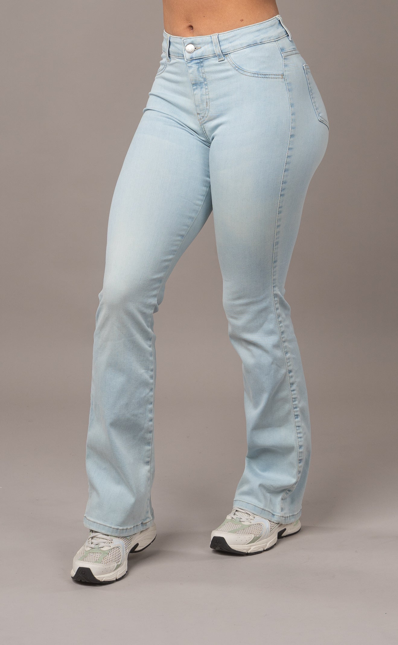 Womens Flared Mid Waisted Fitjeans - Vintage Blue Flared Mid FITJEANS