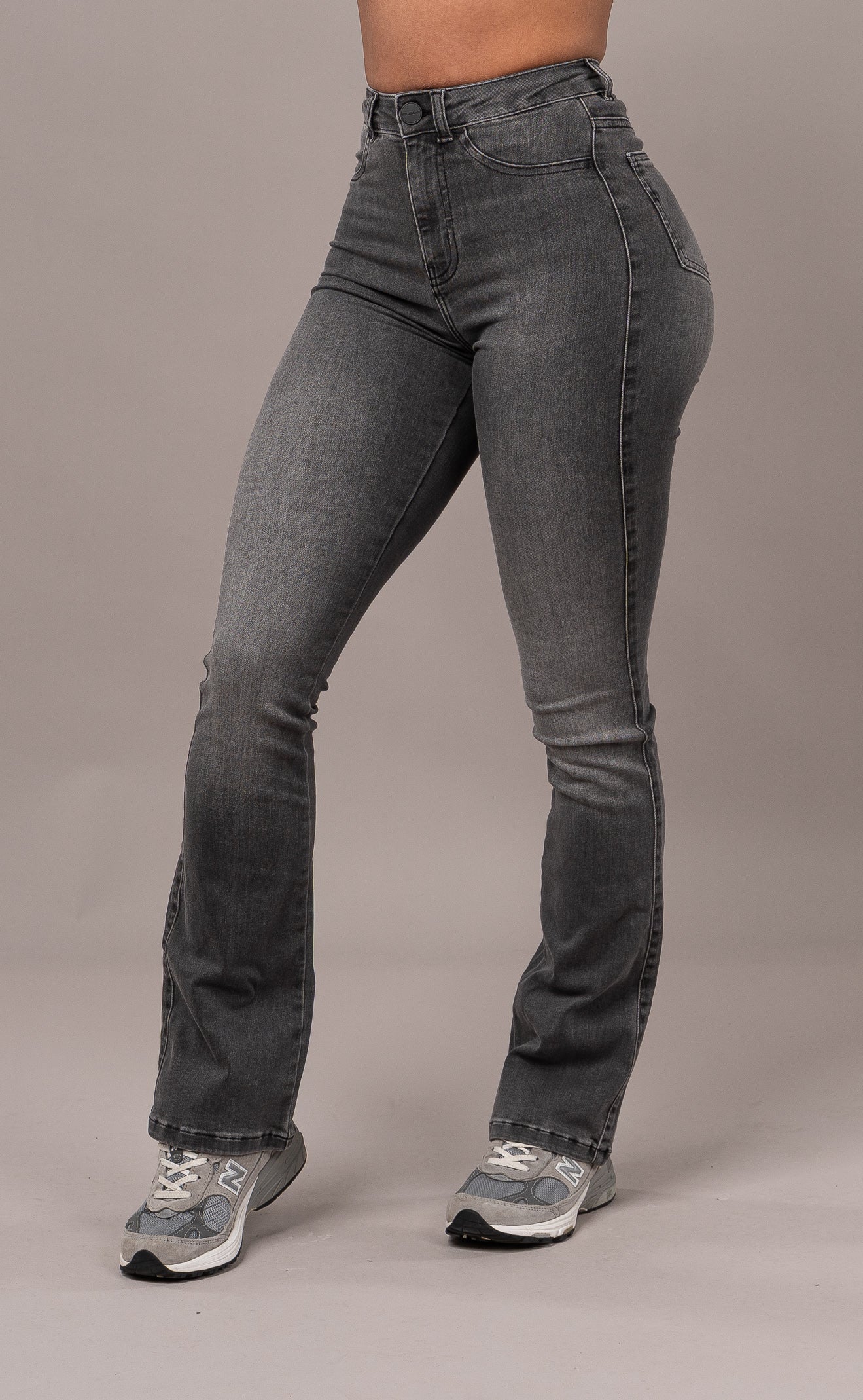 Womens Flared Fitjeans - Grey Flared FITJEANS