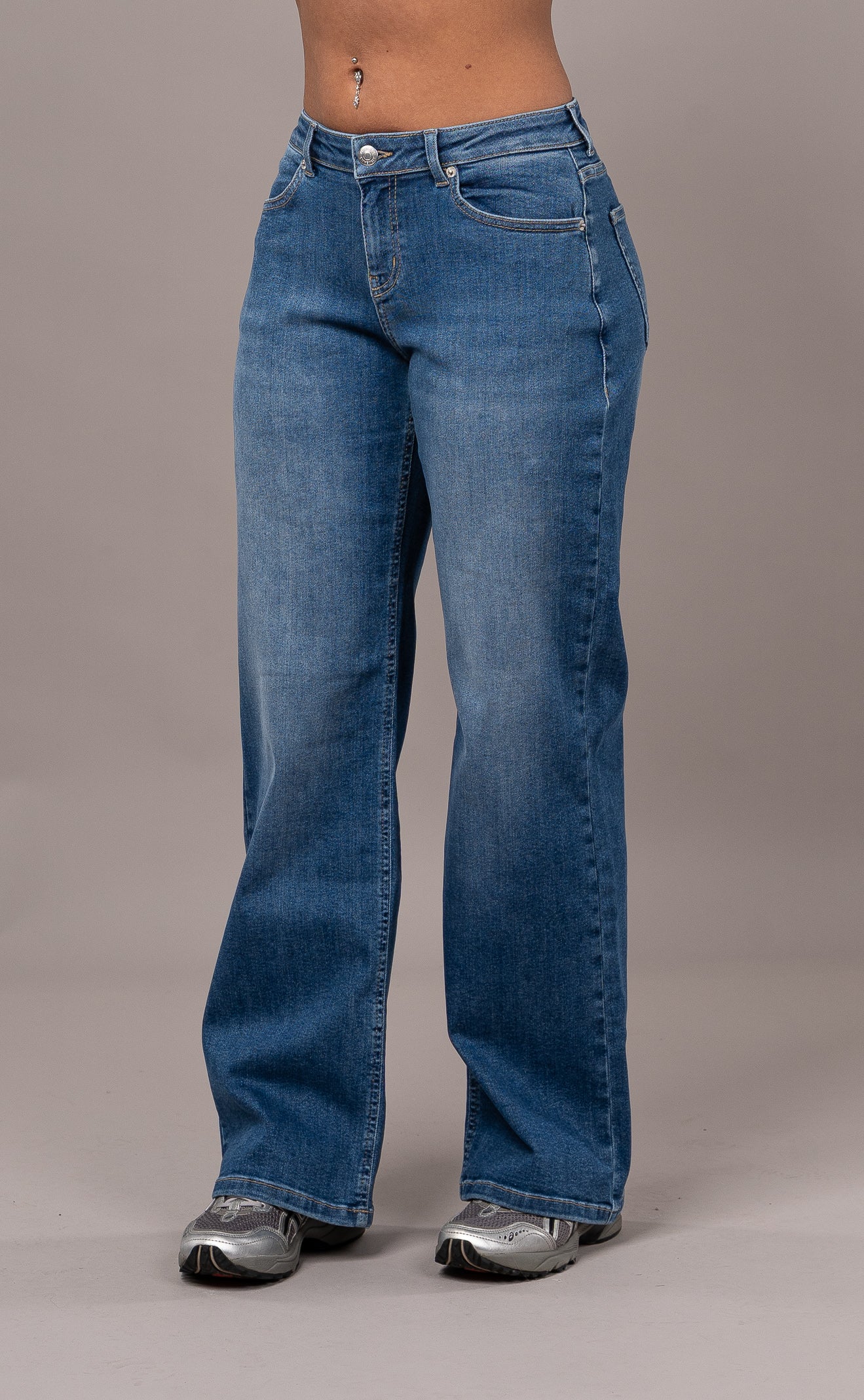 Womens Baggy Low Waisted Fitjeans - Stonewashed Blue Baggy Low Waisted FITJEANS