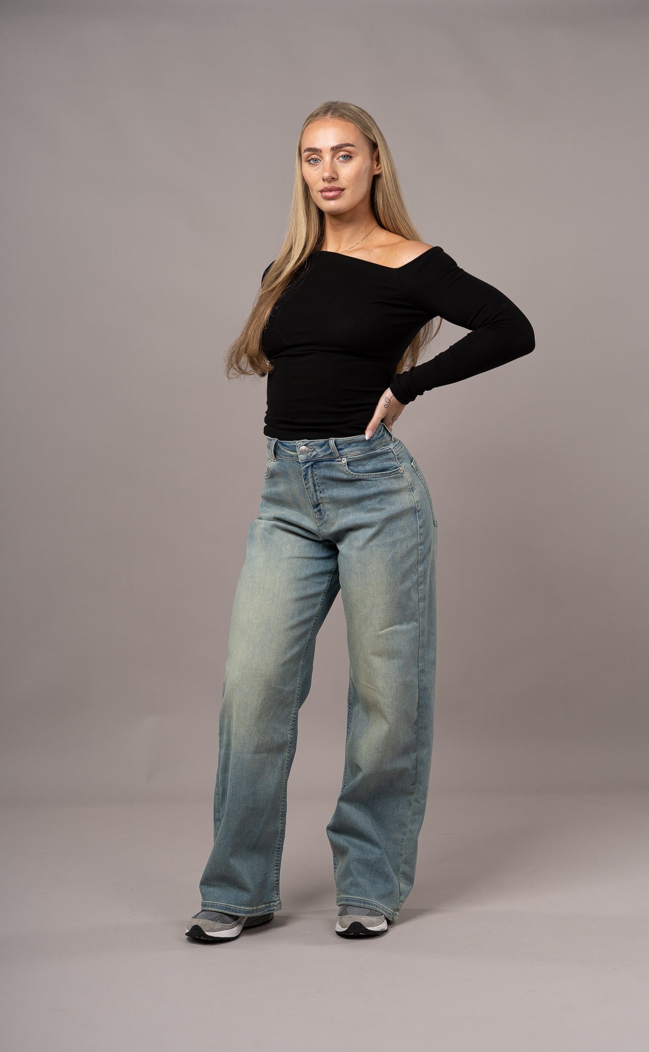 Womens Baggy Fitjeans - Distorted Blue Baggy FITJEANS