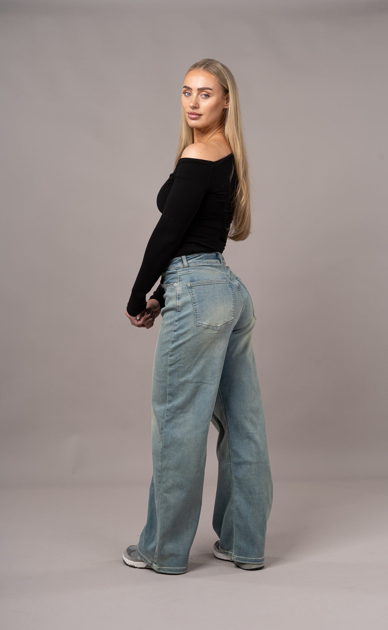 Womens Baggy Fitjeans - Distorted Blue Baggy FITJEANS