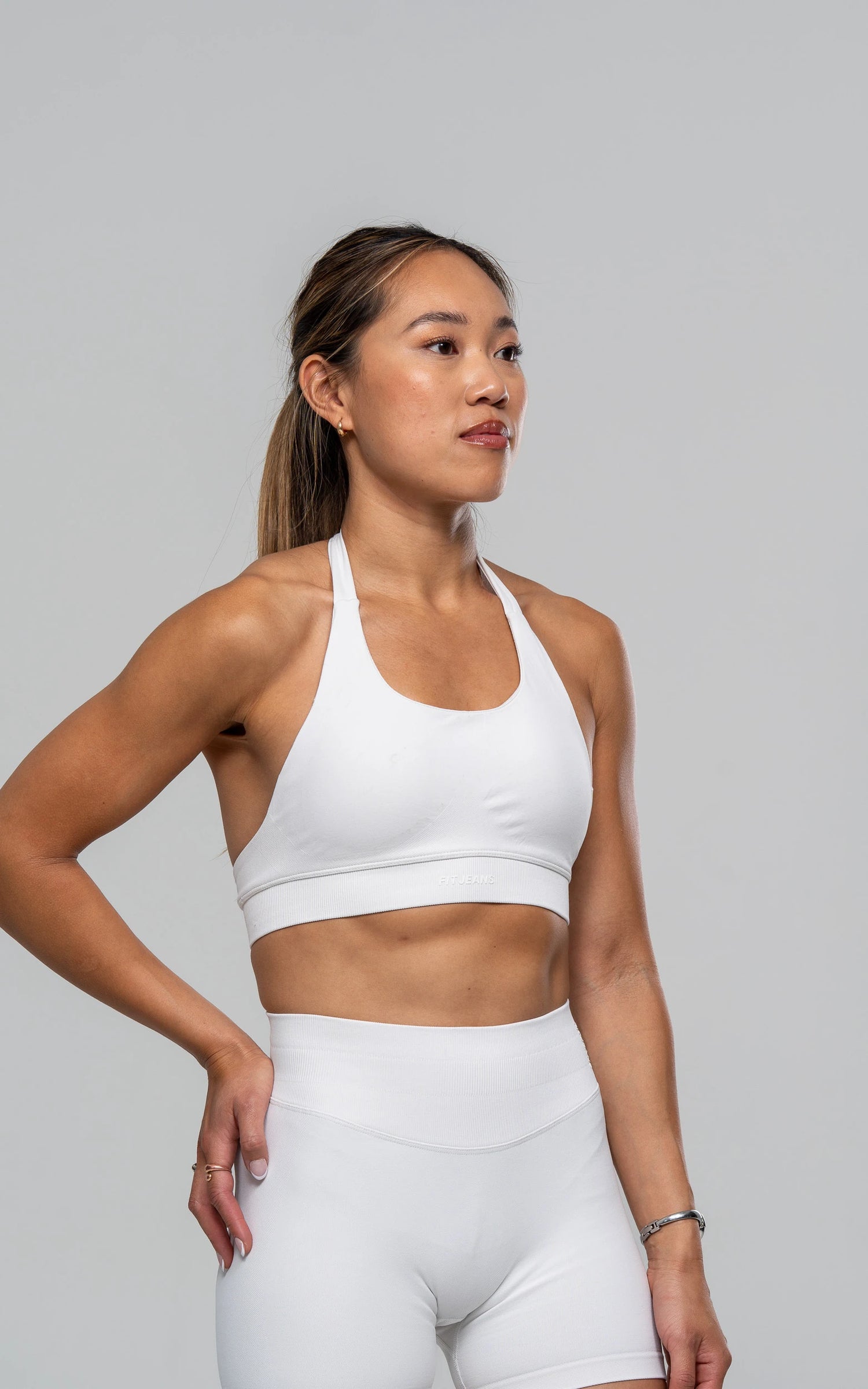 Training Sports Bra - Feather Beige Training Sports Bra FITJEANS