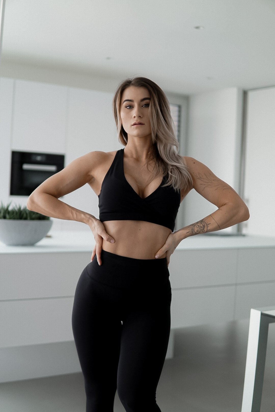 Yoga Leggings - Matte Black Yoga Leggings FITJEANS