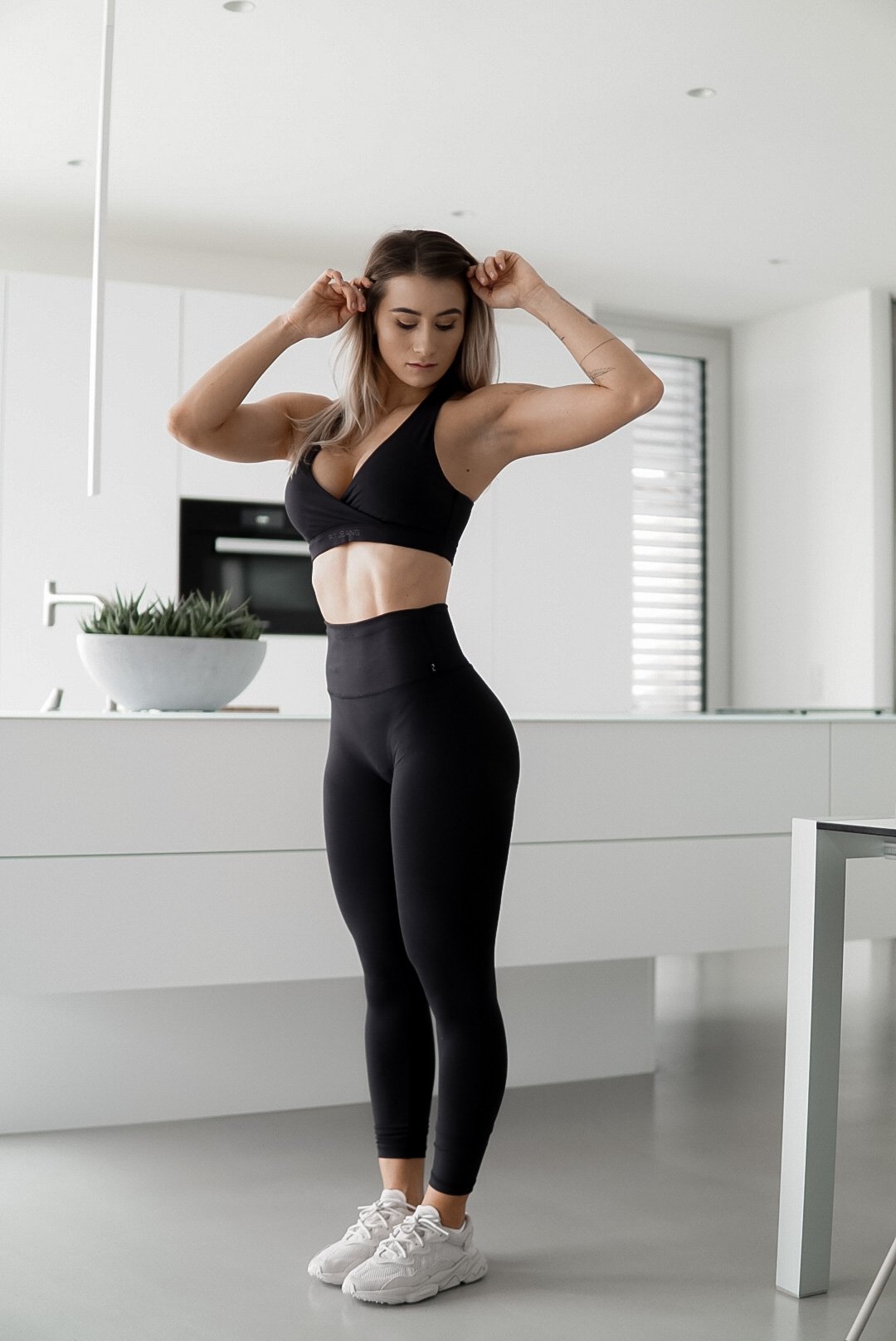 Yoga Leggings - Matte Black Yoga Leggings FITJEANS